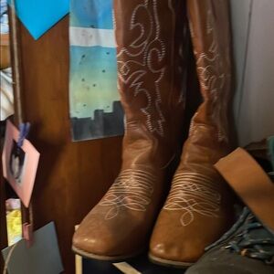 Brown Embroidered Cowboy Boots